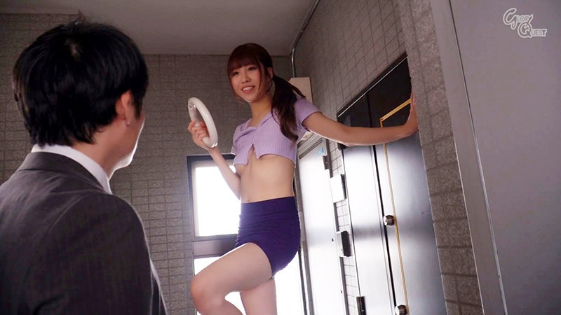 ノーブラノーパンで挑発してくるスケベ奥さんが隣に引っ越してきた！ 朝日奈かれん アイキャッチ